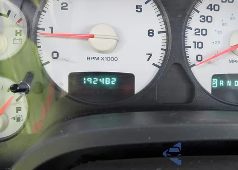 2003 Dodge Ram 1500 Slt/Laramie/St from USA, damaged, VIN 1D7HU18D63S293874